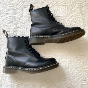 Dr. Martens Original 1460 Smooth Ankle Boots-1182
